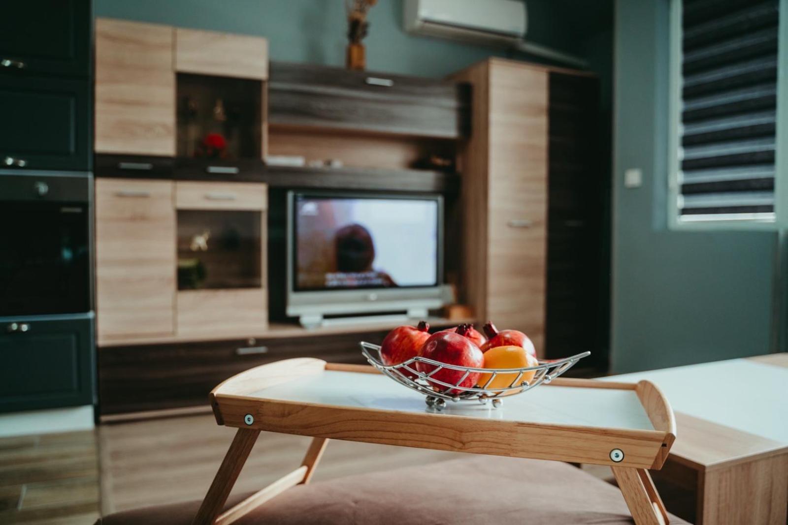 Tyulev Apartment 2 Warna Zewnętrze zdjęcie