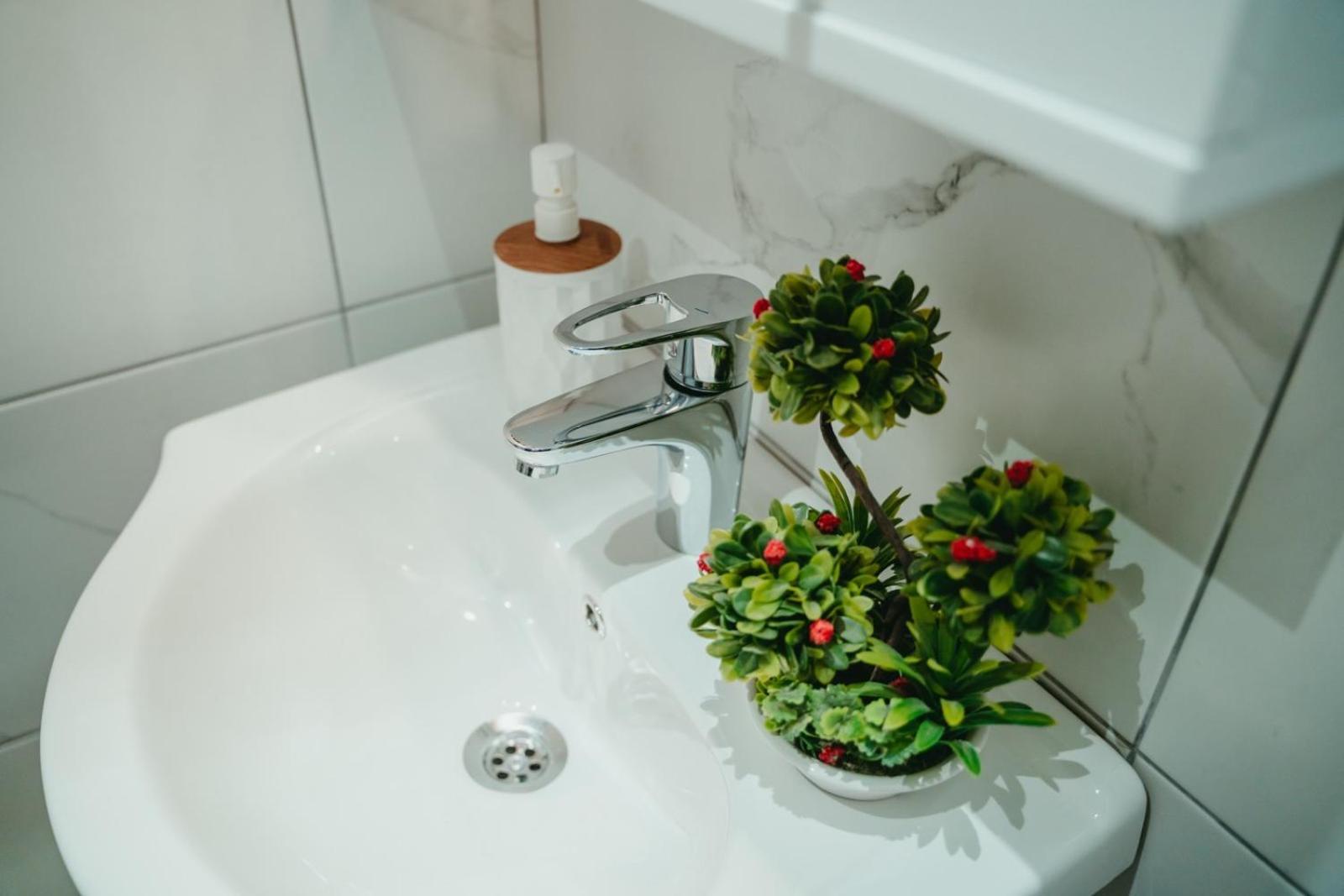 Tyulev Apartment 2 Warna Zewnętrze zdjęcie