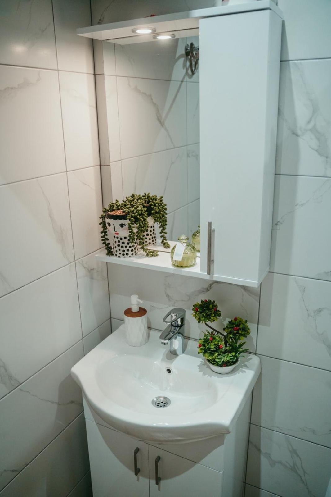 Tyulev Apartment 2 Warna Zewnętrze zdjęcie