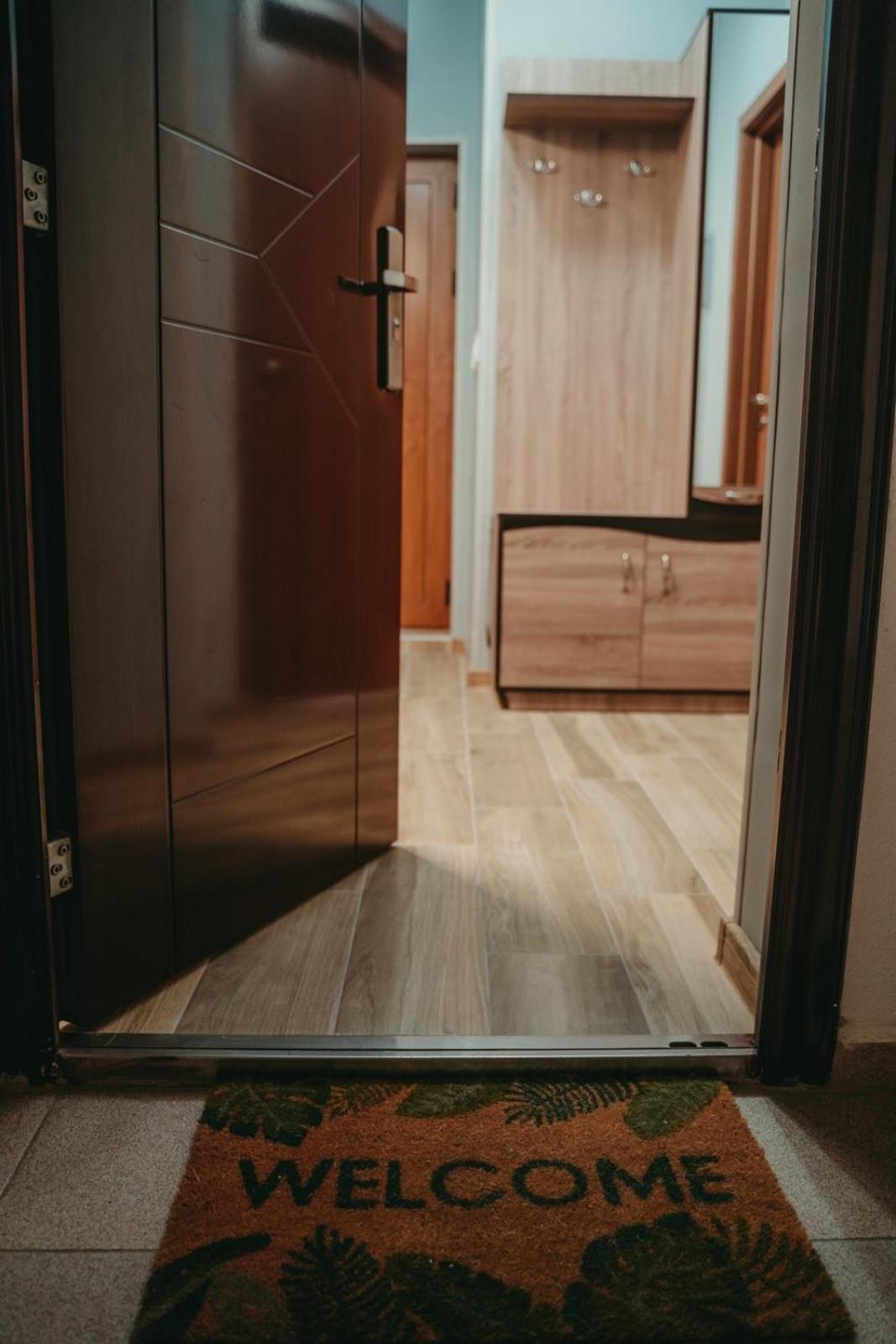 Tyulev Apartment 2 Warna Zewnętrze zdjęcie